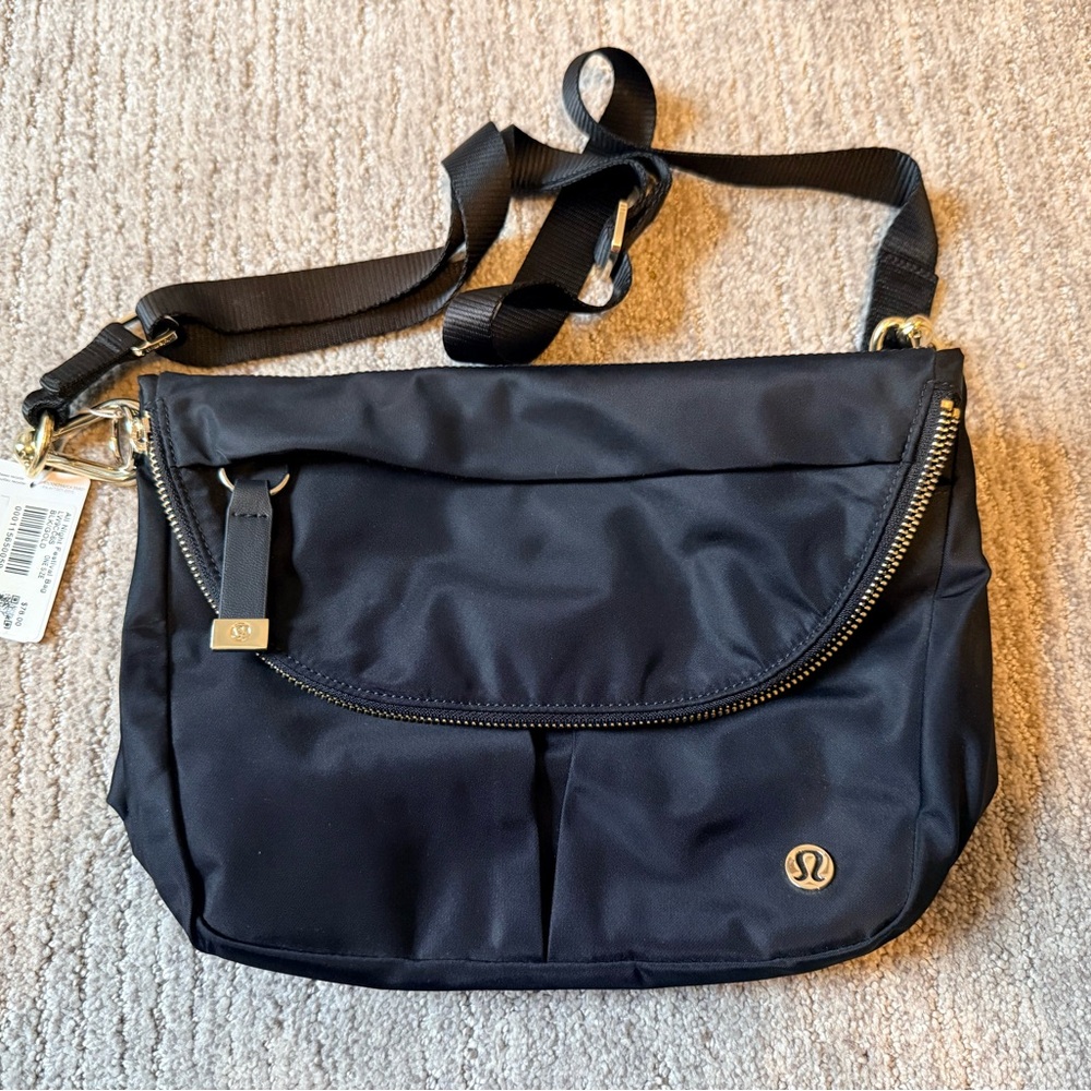 Lululemon All Night Festival Bag